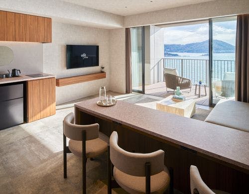 スーペリアバンク（EAST棟）