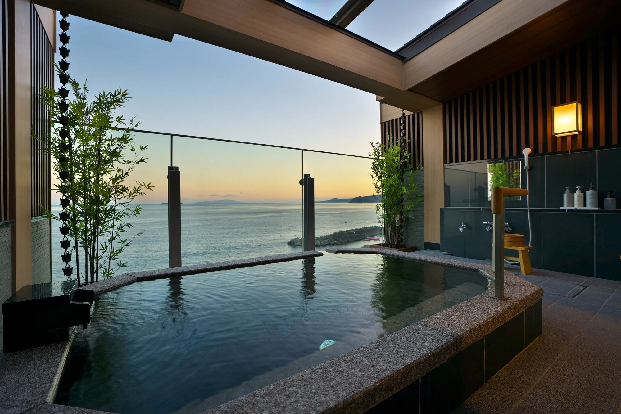 ออนเซ็นกลางแจ้งส่วนตัว "ฮันยะโนะยุ"