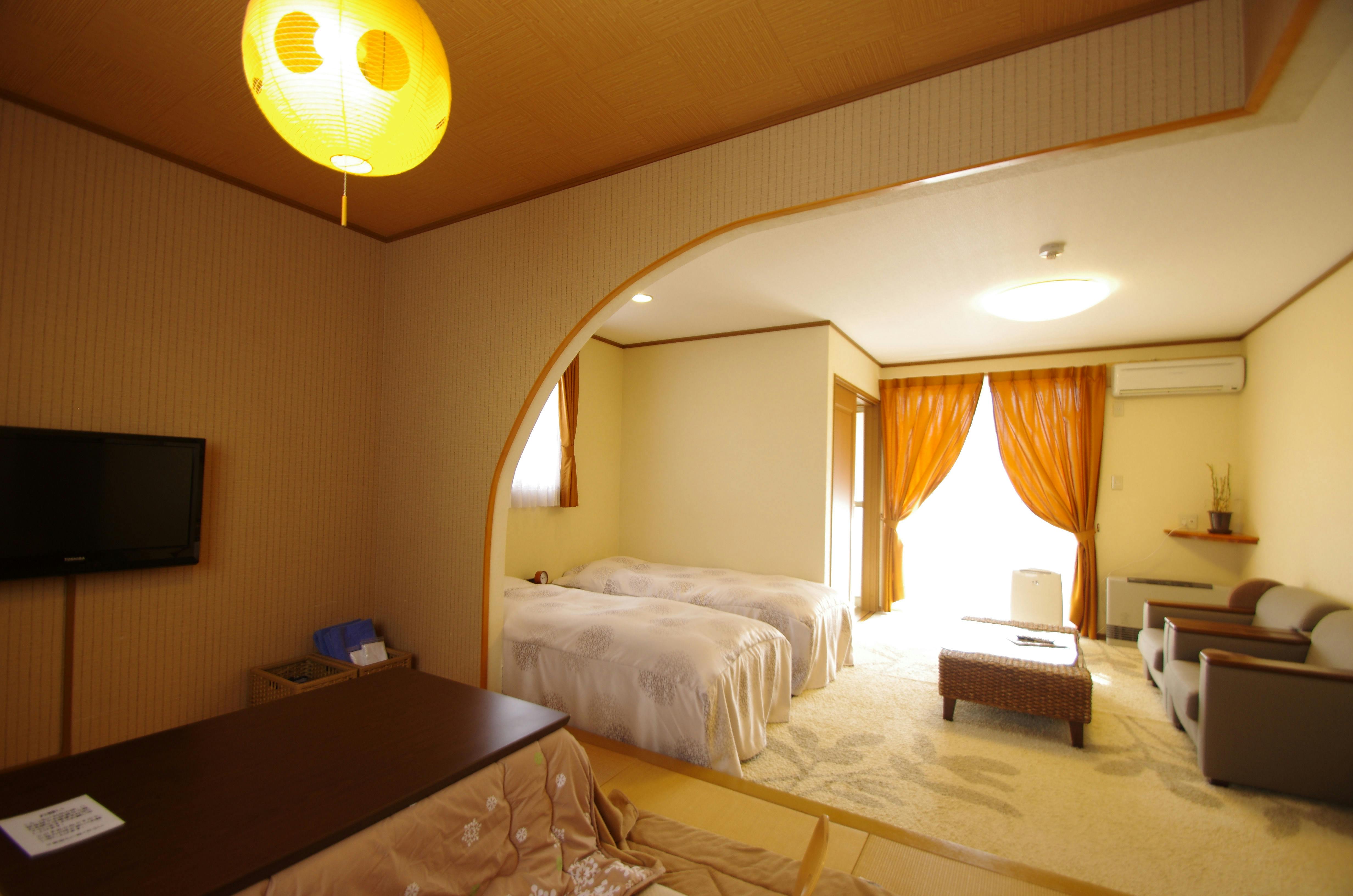 Lake Side Inn Beehive