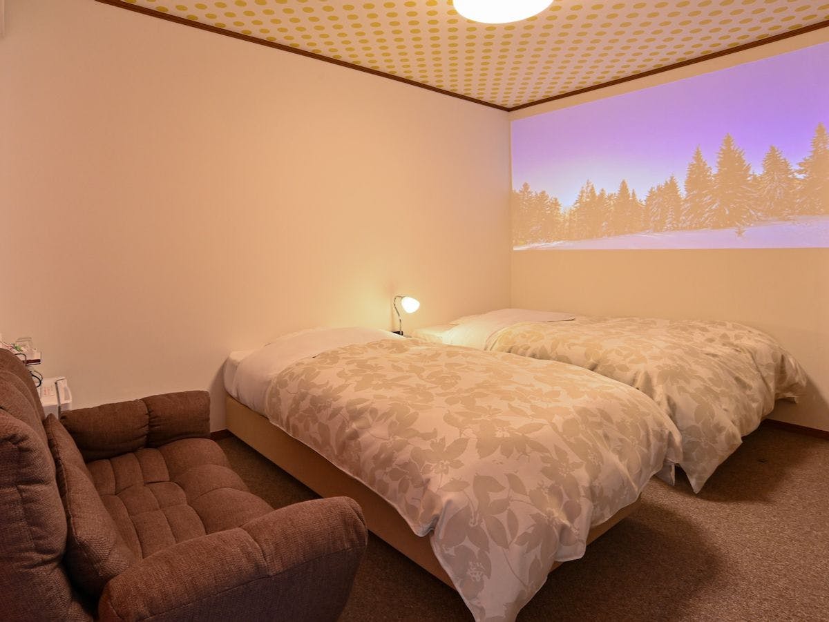 Ｌａｋｅ　ｓｉｄｅ　ｉｎｎ　Ｂｅｅｈｉｖｅ（びーはいぶ）