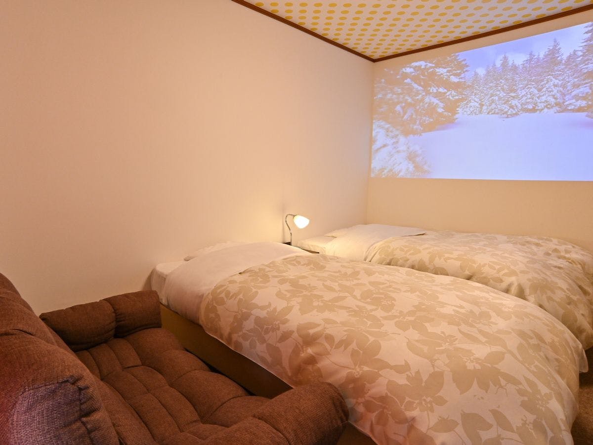 Ｌａｋｅ　ｓｉｄｅ　ｉｎｎ　Ｂｅｅｈｉｖｅ（びーはいぶ）