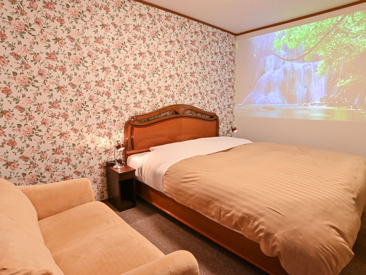 Ｌａｋｅ　ｓｉｄｅ　ｉｎｎ　Ｂｅｅｈｉｖｅ（びーはいぶ）
