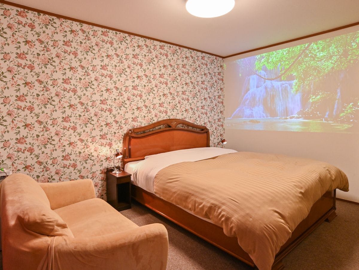 Ｌａｋｅ　ｓｉｄｅ　ｉｎｎ　Ｂｅｅｈｉｖｅ（びーはいぶ）