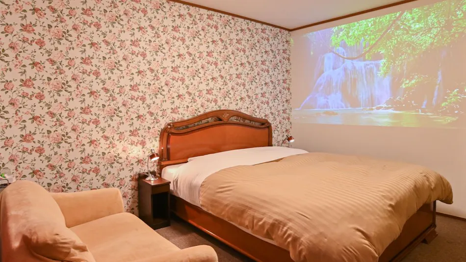 Lake Side Inn Beehive