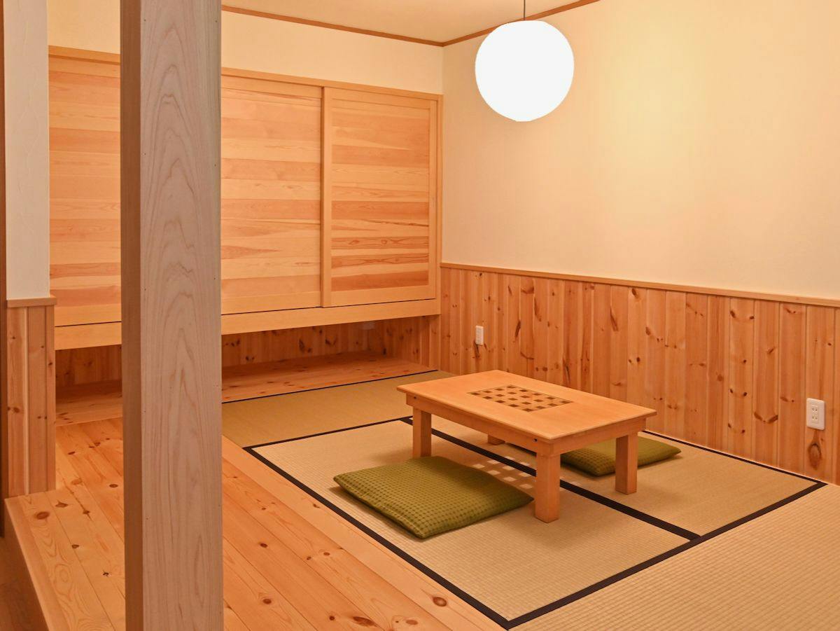 Ｌａｋｅ　ｓｉｄｅ　ｉｎｎ　Ｂｅｅｈｉｖｅ（びーはいぶ）