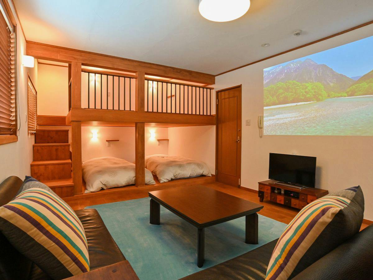 Ｌａｋｅ　ｓｉｄｅ　ｉｎｎ　Ｂｅｅｈｉｖｅ（びーはいぶ）