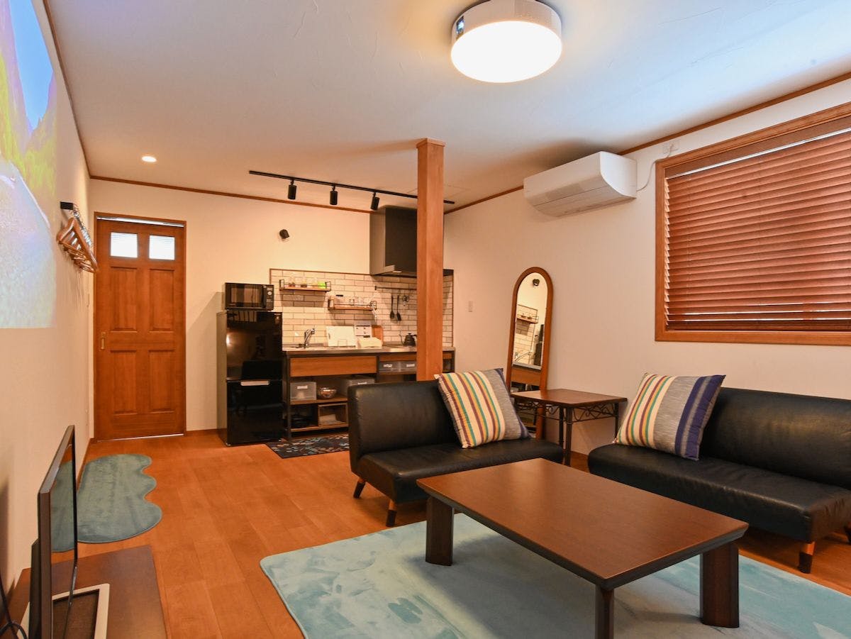 Ｌａｋｅ　ｓｉｄｅ　ｉｎｎ　Ｂｅｅｈｉｖｅ（びーはいぶ）