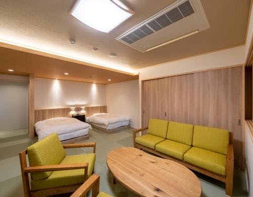 かけ流し温泉付和室 ベッド16畳和洋室 605