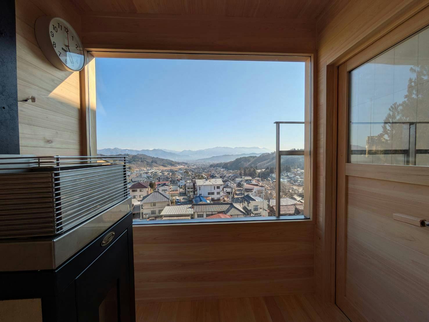 Sauna dengan pemandangan pegunungan yang menakjubkan dan keindahan alam setiap musim