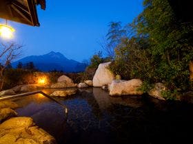 由布岳を身近に感じる -柚富の郷　彩岳館-