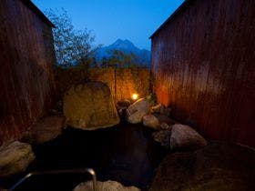 由布岳を身近に感じる -柚富の郷　彩岳館-