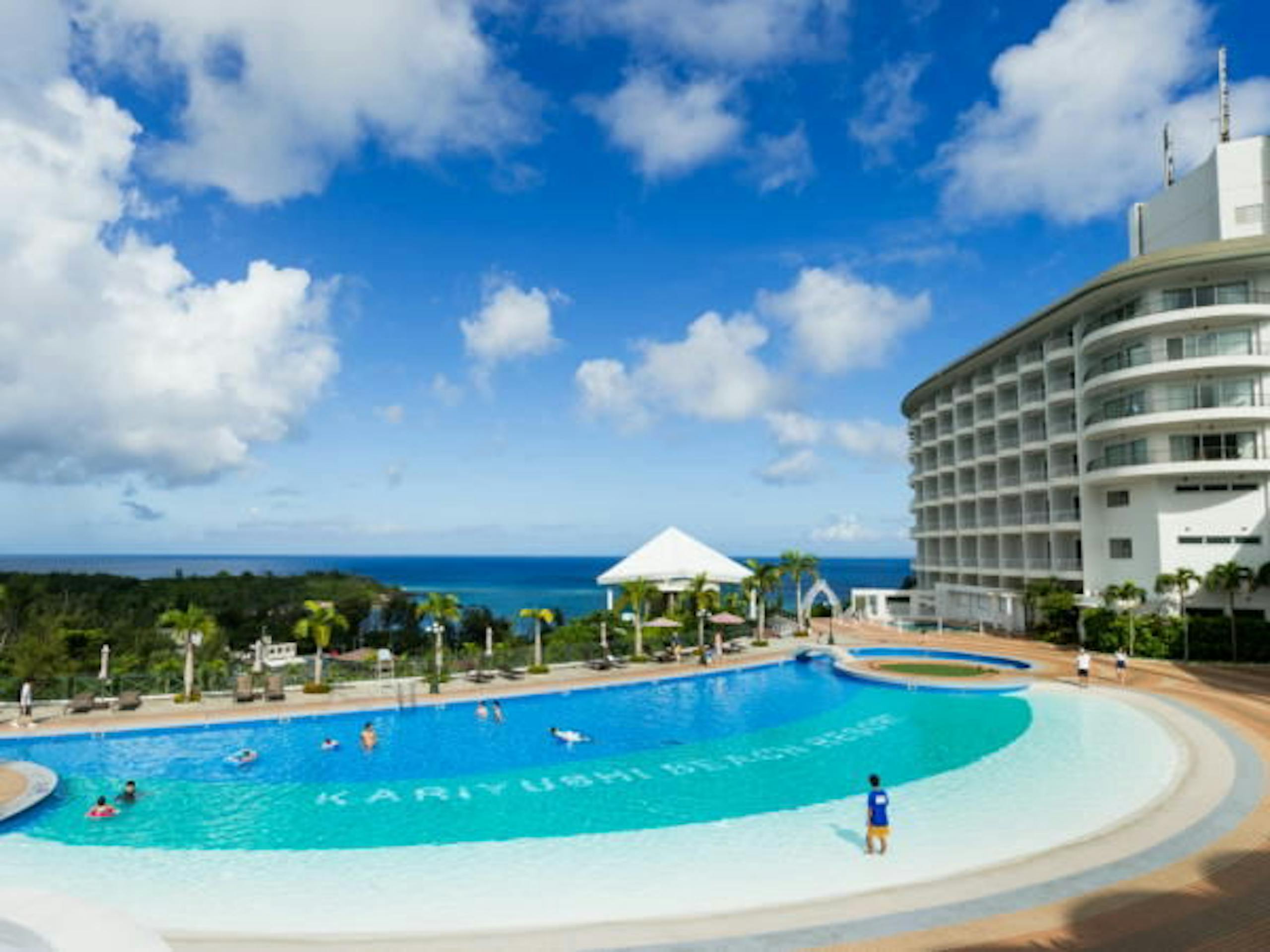 ガーデンプール