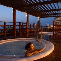 沖縄かりゆしビーチリゾート・オーシャンスパ 【当日17時迄受付OK】2連泊以上でエンジョイプラス特典付!和洋中ビュッフェ&BBQから選べる夕食付