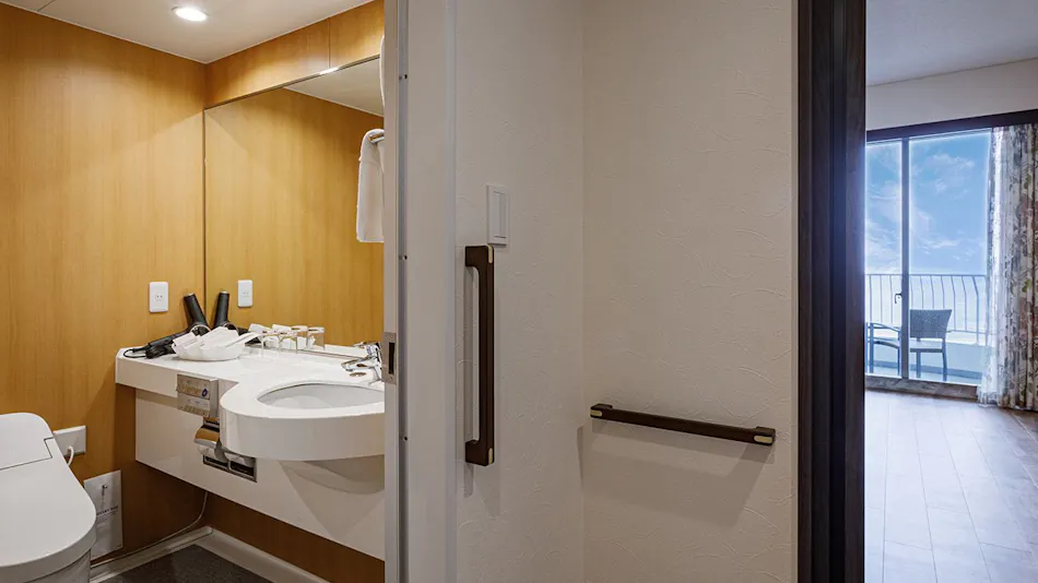 Okinawa Kariyushi Beach Resort Ocean Spa