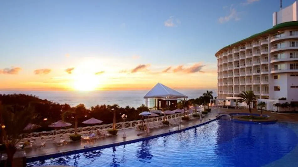 Okinawa Kariyushi Beach Resort Ocean Spa