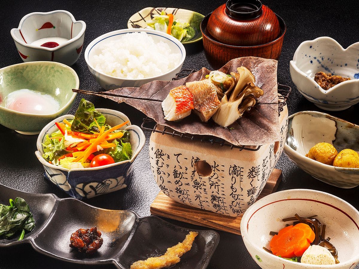 13006621.jpg?auto=compress,