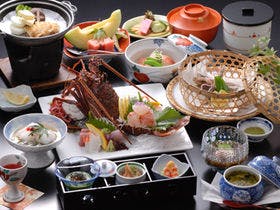 伊豆大島を正面に臨む　眺望絶佳の宿　熱川館