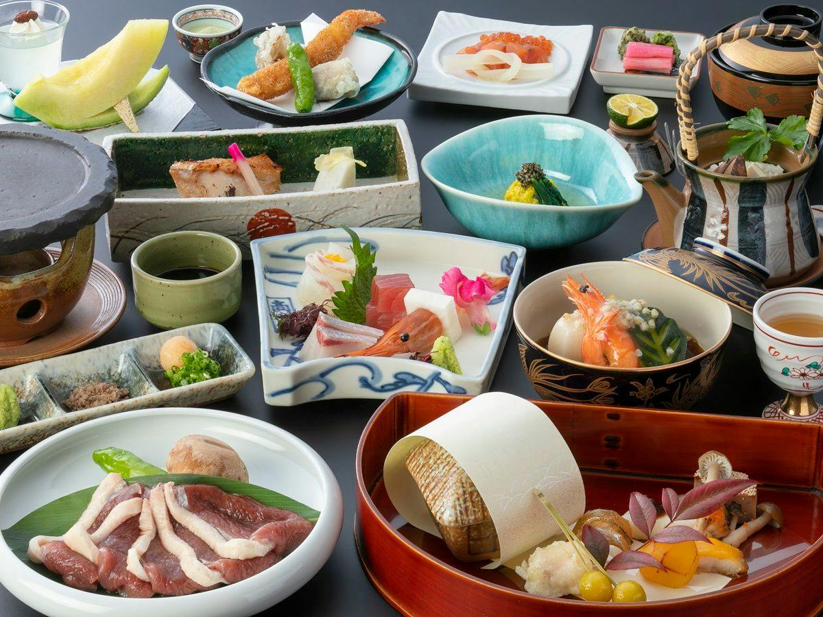 【近江鴨会席】高島産ブランド、近江鴨の石焼をメインに旬素材の会席＆おごと温泉を堪能