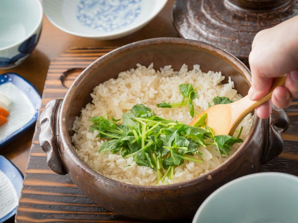 【料理アップグレード】熊本名物！極上霜降り馬刺し盛り付！贅沢プラン！【11時OUT】