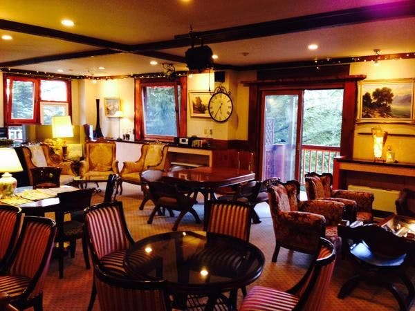 諏訪湖 蓼科 八ヶ岳の宿で アンティーク をご紹介 最上のひとときをどうぞ 一休 Com