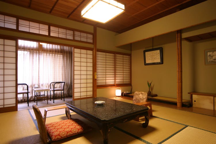 【禁煙】本館おまかせ和室A（トイレ付）のサムネイル画像