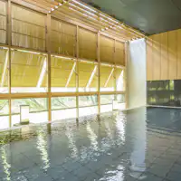 목조 대욕장 계곡의 온천.