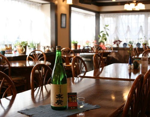 相席無しのゆったり落ち着くダイニング