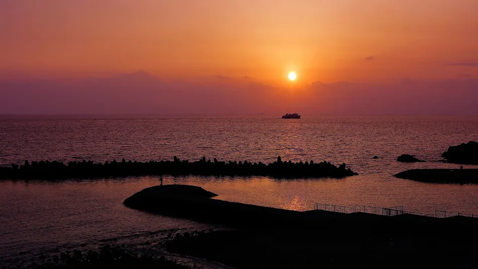 Nishi-Izu Koshihari Onsen Akaneiro no Umi Arujisu