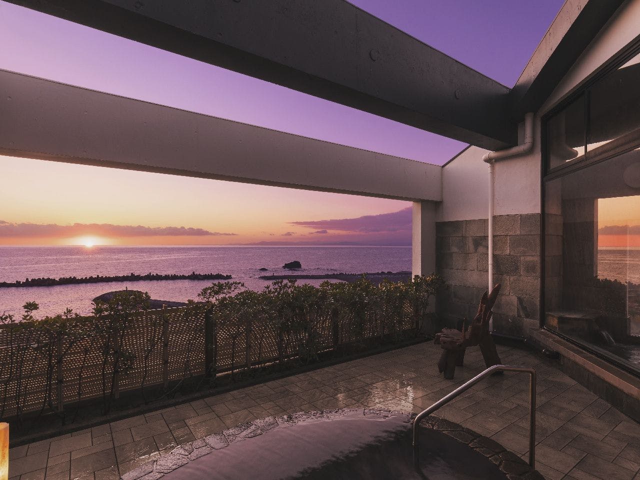 Nishi-Izu Koshihari Onsen Akaneiro no Umi Arujisu