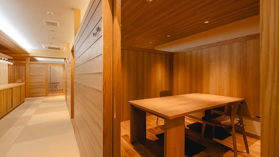 Inatori Tokai Hotel Yuen: A Scenic Hot Spring and Seafood Feast Inn