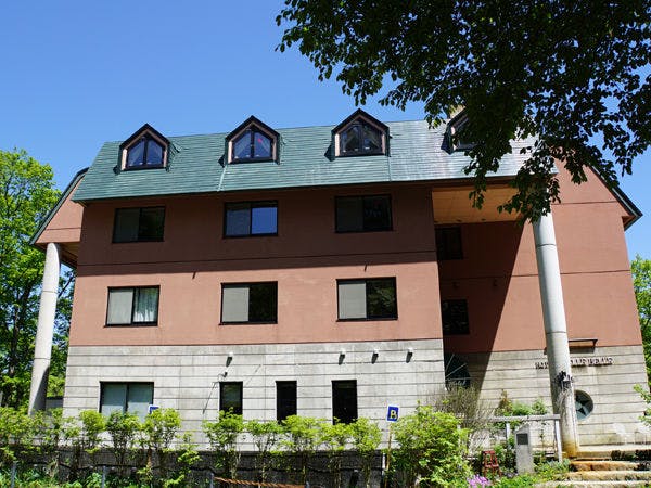 【外観】自然の中に佇む閑静な宿