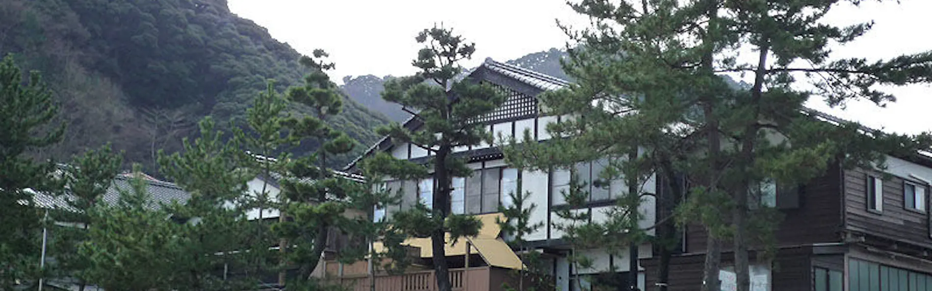 波音の宿 くろしお