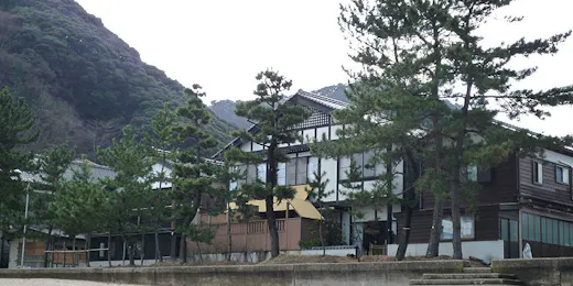 波音の宿 くろしお