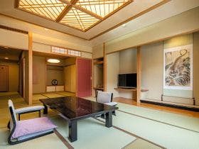 尾瀬を望む　老神温泉「源泉湯の宿　紫翠亭」 3枚目