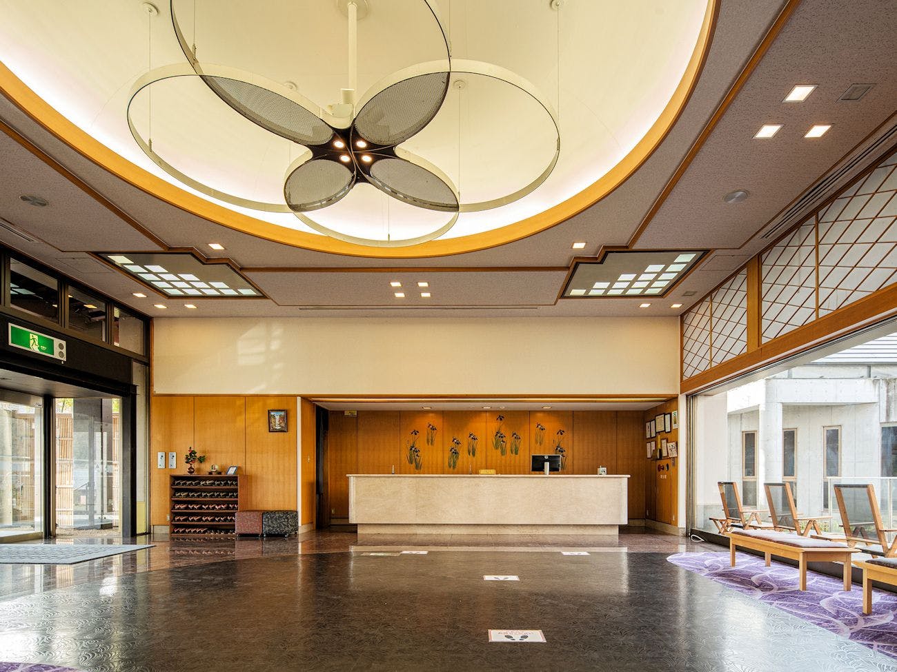 【ภายในอาคาร】ล็อบบี้