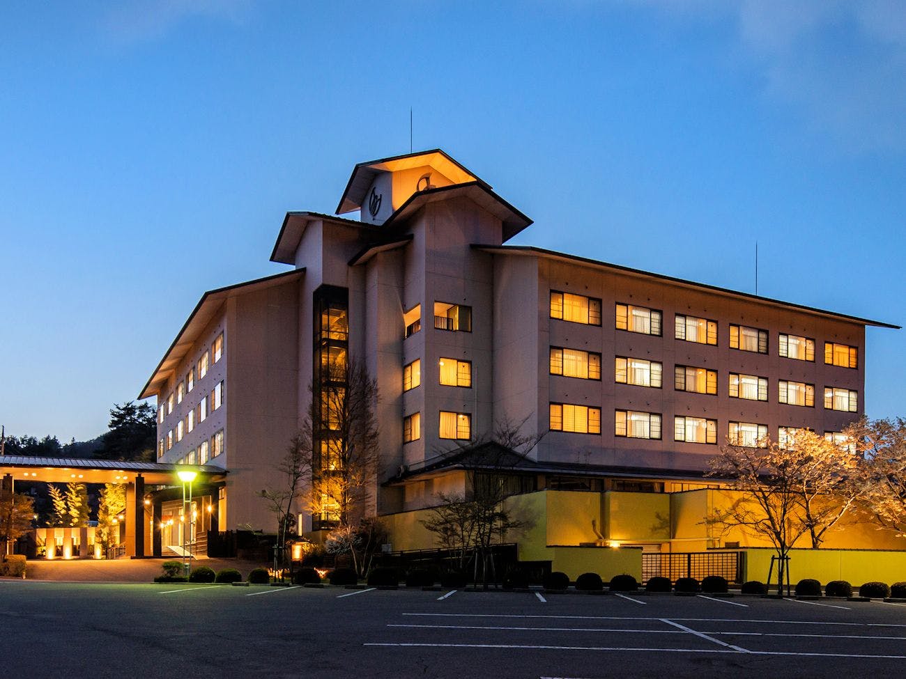 【Shisuitei】ทัศนียภาพภายนอกในช่วงเย็น