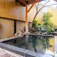 บ่อน้ำพุร้อนกลางแจ้ง