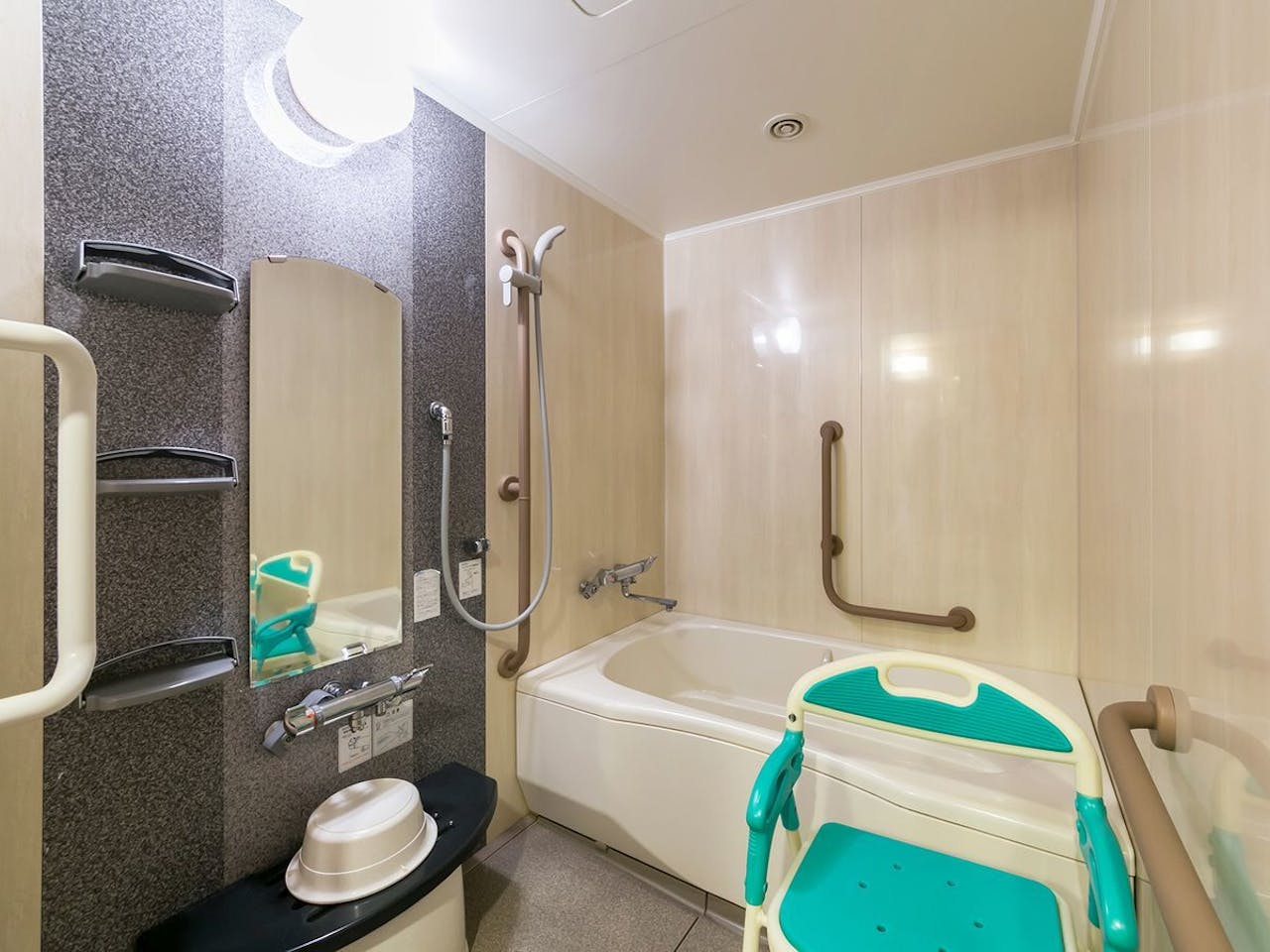 【蓼科グランドホテル滝の湯】