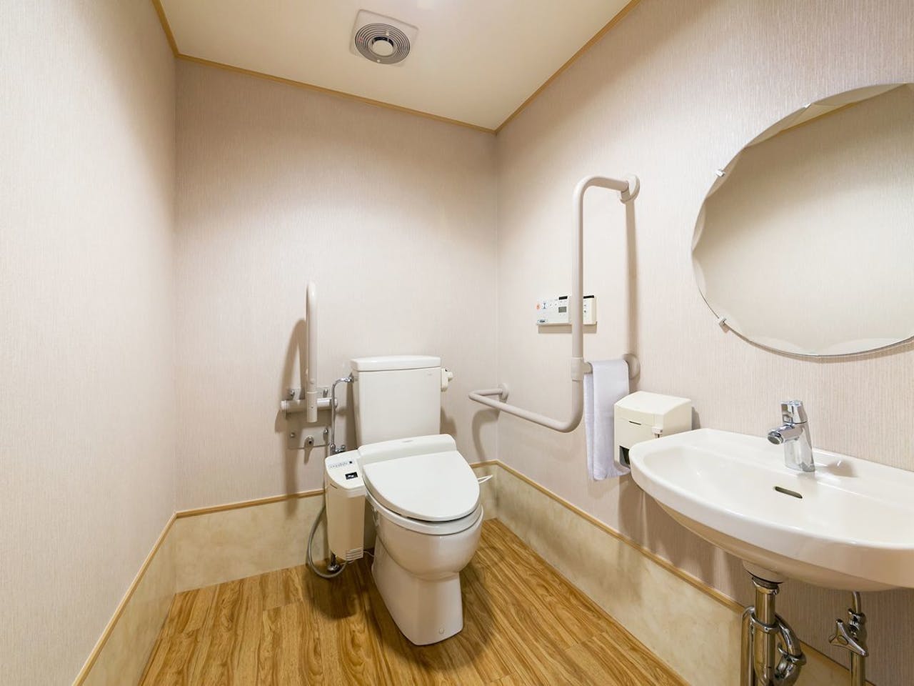 【蓼科グランドホテル滝の湯】