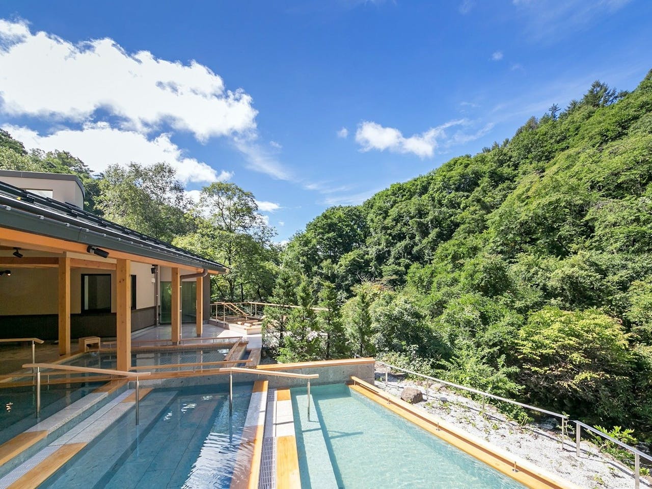 【蓼科グランドホテル滝の湯】温泉露天風呂