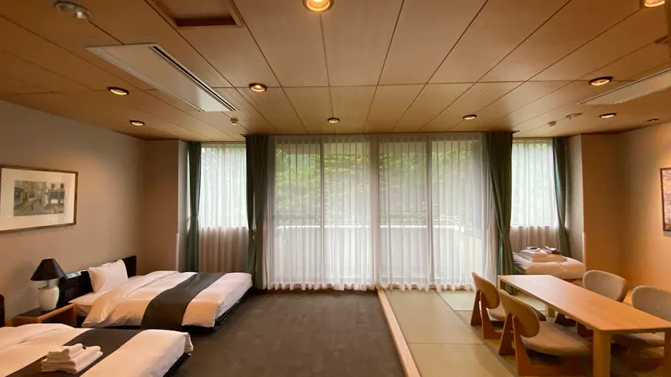 Hakone Kowakien Miyama Furin