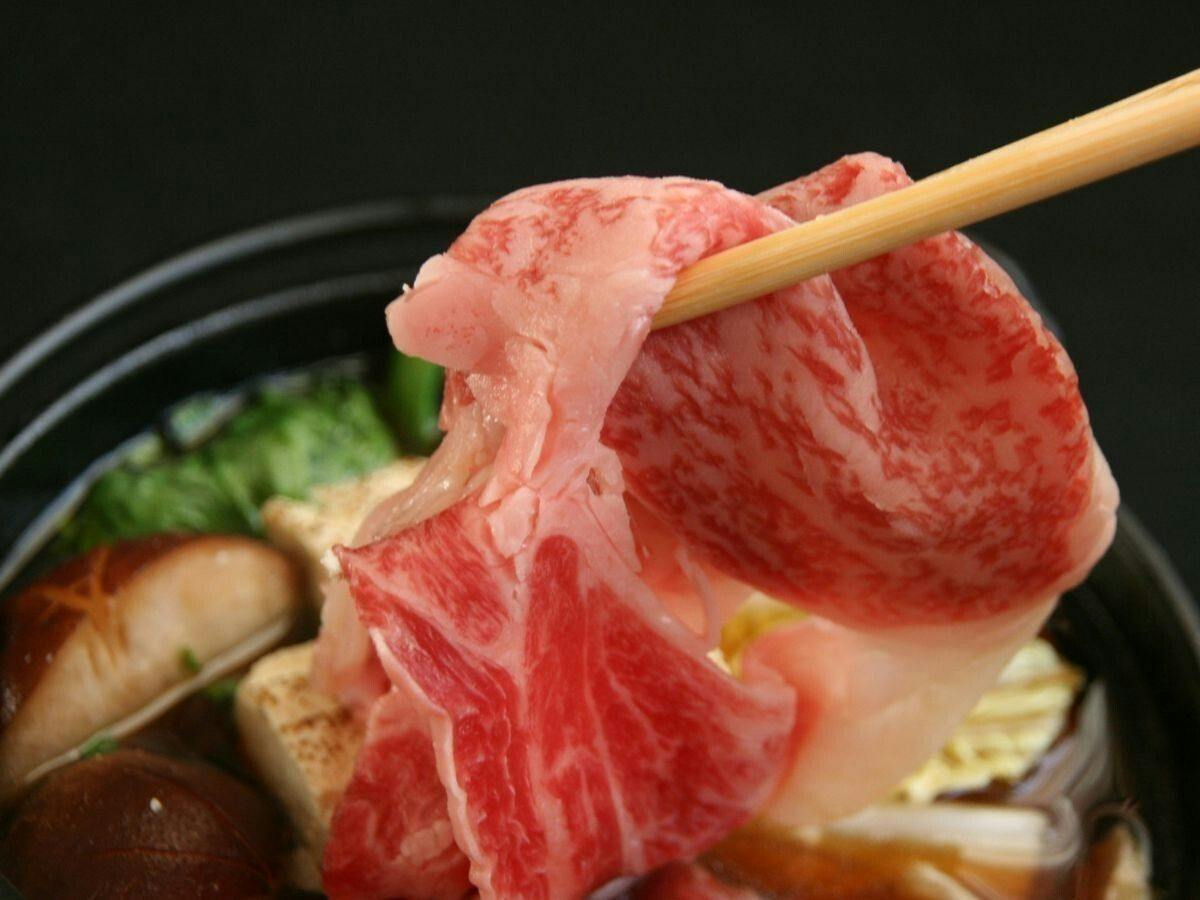【山形牛すき焼き】旨み溢れるブランド牛をすき焼きで味わう＜本館賀登屋・貸切風呂無料＞／1泊2食付