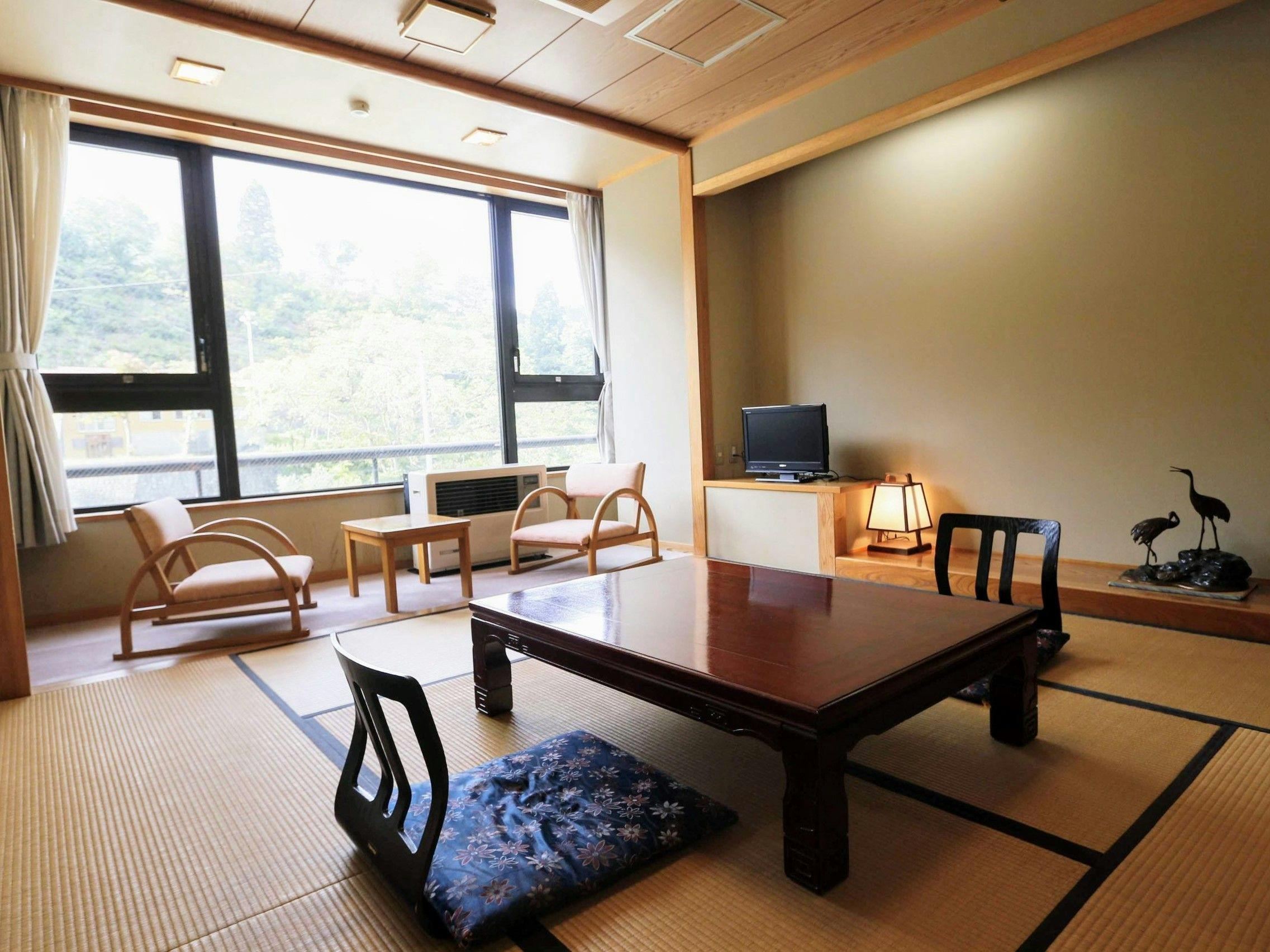 和室8畳メイン客室