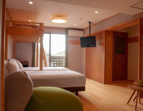 ロフト+温泉付洋室