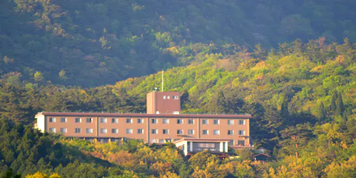 旅行人山荘