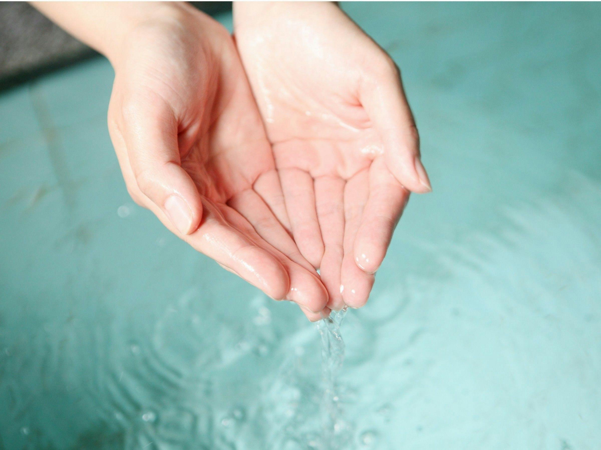 無色透明の柔らかい温泉