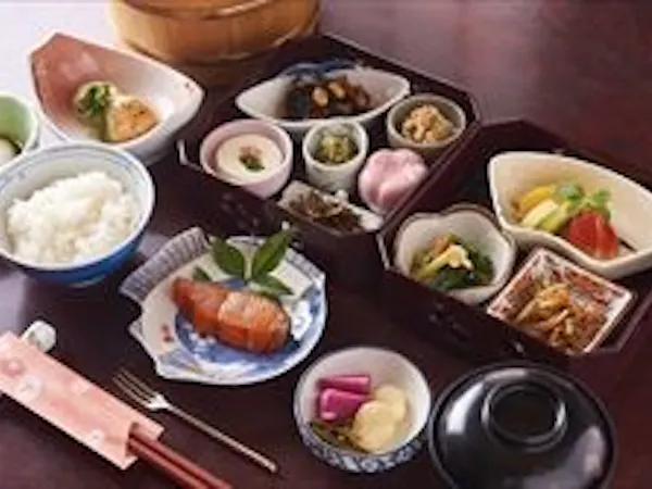 【1泊朝食付】庄内産野菜とつや姫ごはんが美味しい!