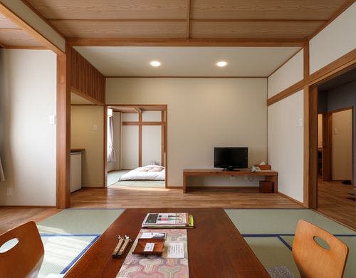 幅広く多くのご利用できるように二間続き