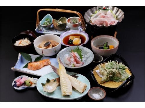 夕食イメージ(春のタケノコ料理)