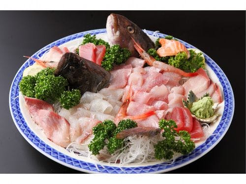 刺身盛り合わせのイメージです。